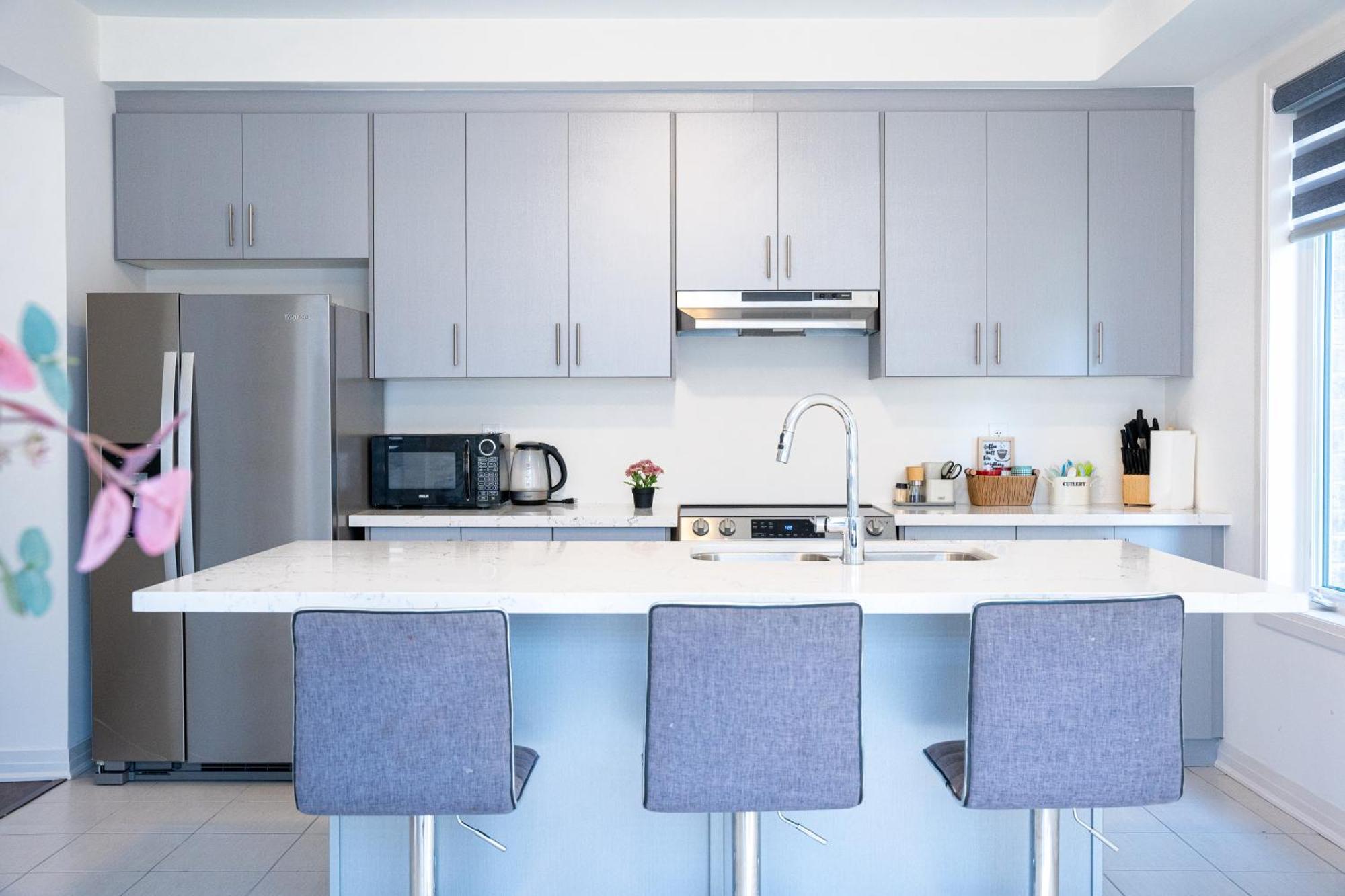 Modern 4Br House In Barrie! Villa Екстериор снимка